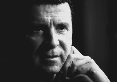 Zmarł Anatolij Kaszpirowski. Miliony Polaków oglądały, jak „uzdrawia” zza ekranu