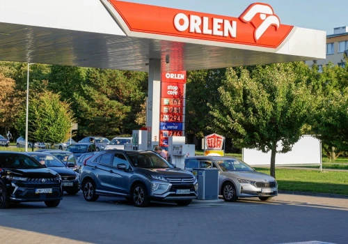 Ceny poleciały na łeb na szyję. Orlen obniża je w hurcie