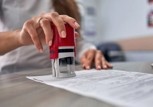 Kontrole między 35. a 64. rokiem życia. W państwach Unii Europejskiej co 5 lat badania ciśnienia tętniczego, stężenia glukozy i cholesterolu