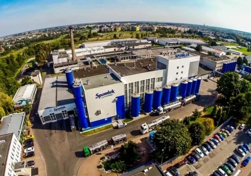 Dwie mleczarnie coraz bliżej połączenia. UOKiK dał zielone światło