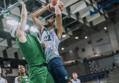 King efektownie wygrywa na start ligi! Twarde Pierniki bez szans w starciu w watahą