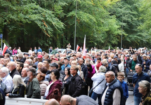 Tłumy Koszalinian przywitały Prezydenta Karola Nawrockiego