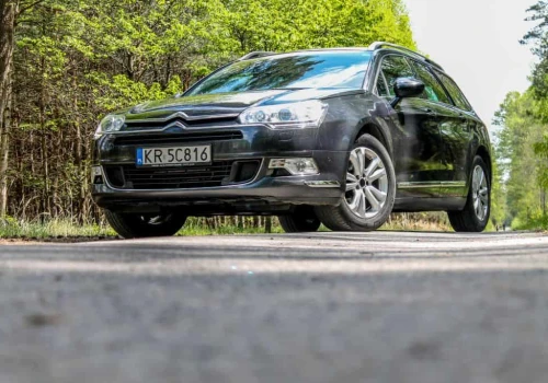 4 używane kombi za 20–40 tys. zł. Sprawdzamy ceny w Polsce