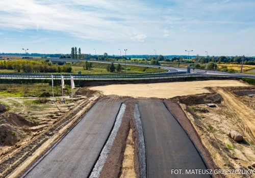 Zmiany dla kierowców na S10