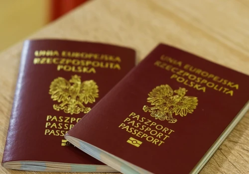 Atak hakerski na portal turystyczny. Wykradziono dane paszportowe Polaków