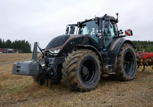 Valtra przebudowała serię T. Co zmieniło się w nowym ciągniku T6?