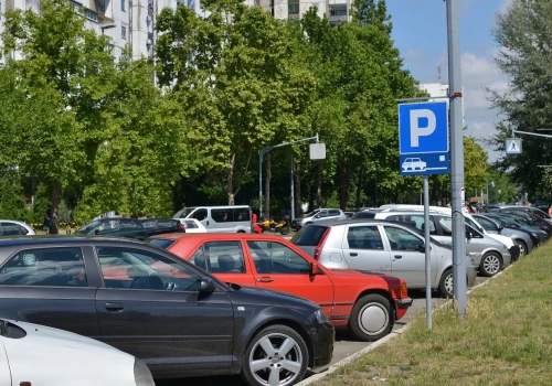 Mają ponad 10 lat i nadal wypadają świetnie. TUV wskazał najmniej awaryjne auta