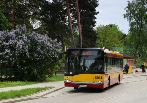 Warszawskie autobusy trafiły do Ukrainy. Pięć Solarisów pojechało do Drohobycza