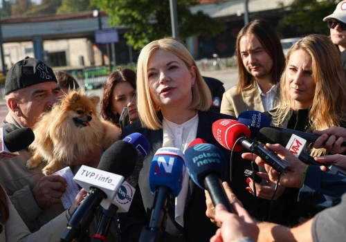 Wybory w Krakowie. Piątkowska wydała oświadczenie ws. śledzenia jej syna. 