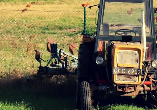 Takie tablice wydawano przez niecałe trzy lata. Dzisiaj bardzo ciężko je już spotkać