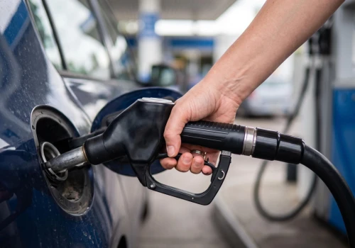 Hurtowe ceny paliw 04.10.2026. Czas na oddech dla kierowców