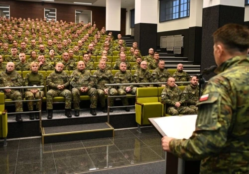 Przed nimi egzaminy, strzelanie i techniki interwencji. 168 osób zaczęło szkolenie