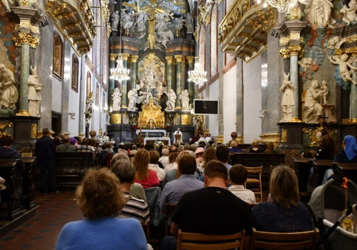 2. Pielgrzymka z Obrzeży Kościoła. „Nie jesteś błędem w Boskim algorytmie. Jesteś najczystszym arcydziełem Jeg …