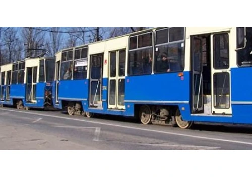 „Akwaria” wróciły do Krakowa. MPK wyjaśnia dlaczego