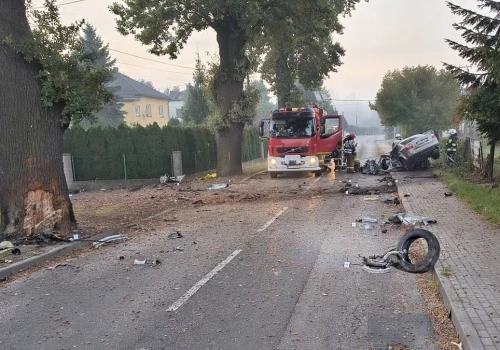 Tragiczny wypadek w Małopolsce. Auto rozpadło się na kawałki