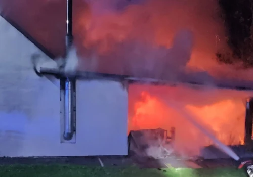 Nocny, groźny pożar na Sądecczyźnie. Strażacy walczyli z ogniem