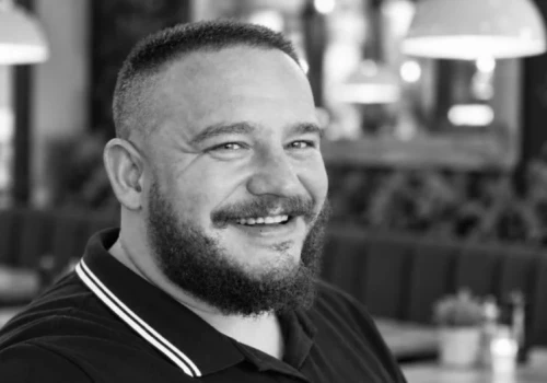 Nie żyje „Gej przeciwko światu”. Waldemar Krysiak zmarł nagle w wieku 36 lat