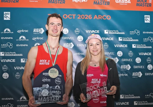 Rock Master 2026: Ondra i Pilz wygrywają KO Boulder
