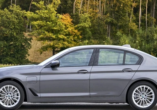 Przebadano 9,5 mln aut. Wśród najgorszych Dacia, BMW i Tesla