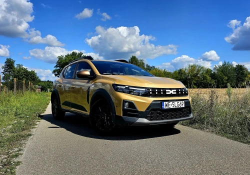 Dacia Sandero mistrzem wartości w Polsce, jest lepsza niż Toyota Yaris!