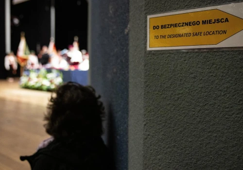 Szkoły dostały wytyczne, co robić w razie ataku. 