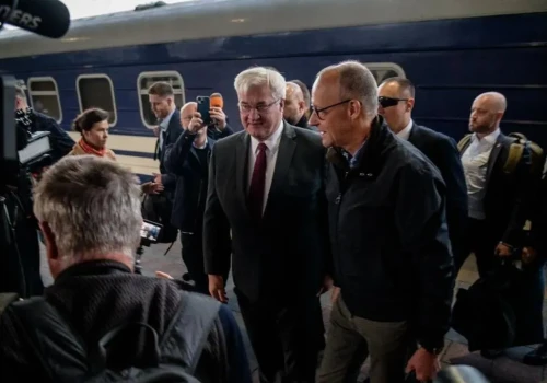 Merz w Kijowie ogłosił pomoc dla Ukrainy. W tle wyły syreny
