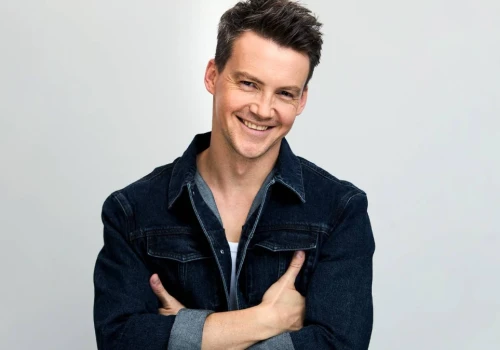 Krzysztof Kwiatkowski musiał zostać artystą. Teraz zamienił deski teatru na parkiet