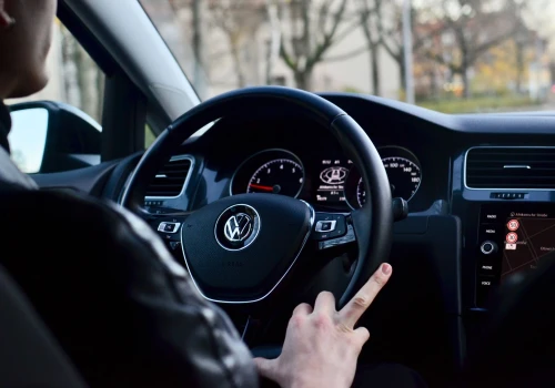 Najbardziej przeraża mnie nie elektronika, tylko zwykła śruba. Volkswagen wzywa do serwisu 2,86 mln aut