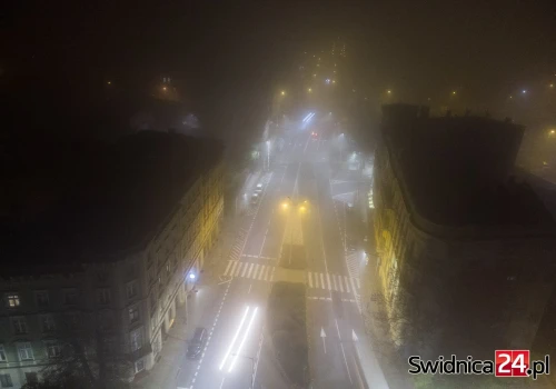 Synoptycy ostrzegają przed gęstą mgłą. Może ograniczać widoczność poniżej 200 metrów