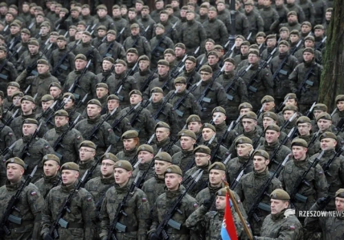 Z Podkarpacia na Mazowsze i przed prokuratora. Śledztwo ws. oszustw byłego dowódcy WOT