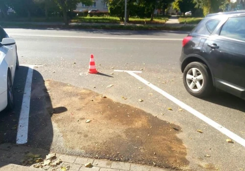 Ciechanów. Torby z paliwem przed komendą. 78-latek zatrzymany