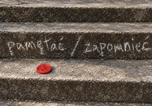 „Pamiętać / Zapomnieć” – Teatr Biuro Podróży przemierza Cytadelę