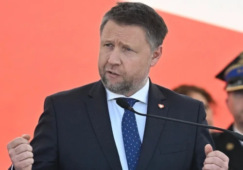 „Pogłos” Kierwiński przegalopował. Internauci zrównali go z ziemią