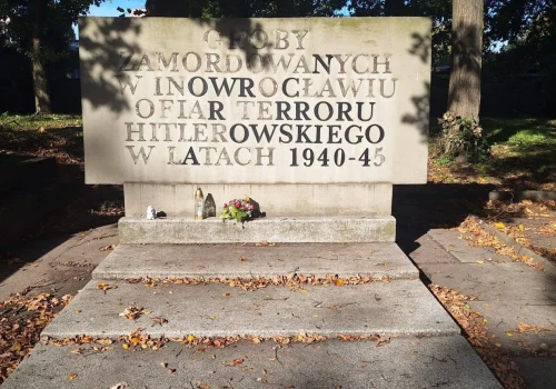 Nieznani sprawcy zniszczyli miejsce pamięci ofiar hitlerowskiego terroru