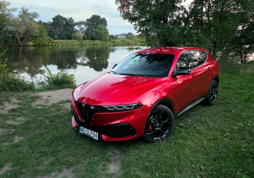 Jeździłem Alfą Romeo Tonale. Ten SUV ma coś, czego brakuje niemieckim rywalom