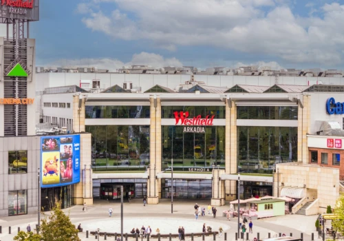 Przebudowują handlowe giganty Warszawy. Co się zmieni?