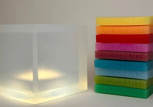 Nastrojowe światło bez aplikacji, Bluetootha i żarówek smart. Gel Lamp stawia na coś prostszego