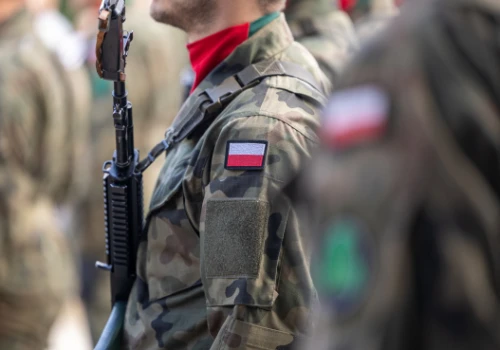 Wojsko: dwie umowy warte 18 mln zł