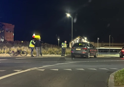 19-letni kierowca potrącił rowerzystę na rondzie Niemena. 46-latek trafił do szpitala
