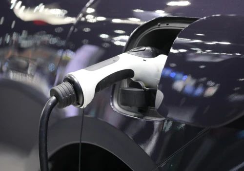 Wysokie ceny paliw napędzają sprzedaż elektryków w Niemczech. Korzystają na tym chińskie koncerny
