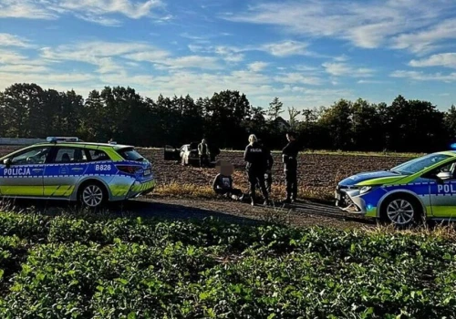 4 zakazy, lewe tablice, narkotyki. Policjanci dopadli 24-latka w rzece