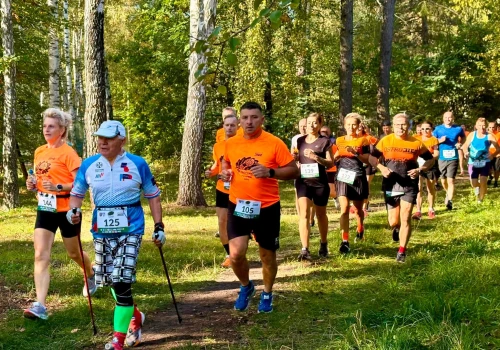 Las ugościł biegaczy i zawodników nordic walking