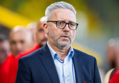 Reprezentacja Polski na kolanach. Polacy nie reagują, co za kontra!