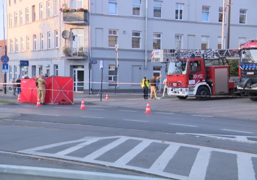 Strażak kierujący wozem strażackim śmiertelnie potrącił pieszą
