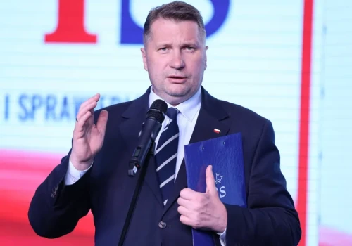 Czarnek oburzony błędem RCB. 