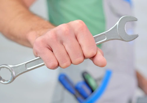 ZUS puka do drzwi i sprawdza umowy. Już 20,5 tys. kontroli, w 90 proc. wykryto nieprawidłowości