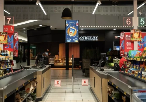 Sklepy stają się nowym medium reklamowym. Retail media wchodzi na wyższy poziom