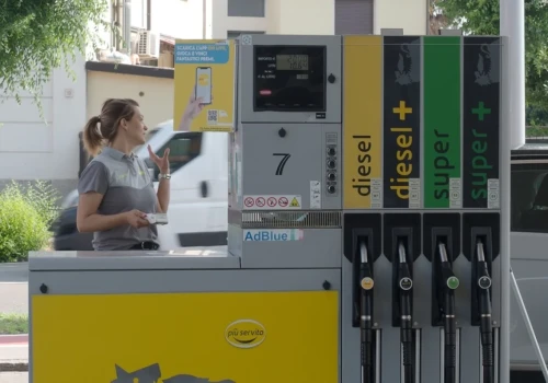 Niższy VAT i akcyza na paliwo do końca 2026 roku. Rząd wprowadza pakiet CPN 3