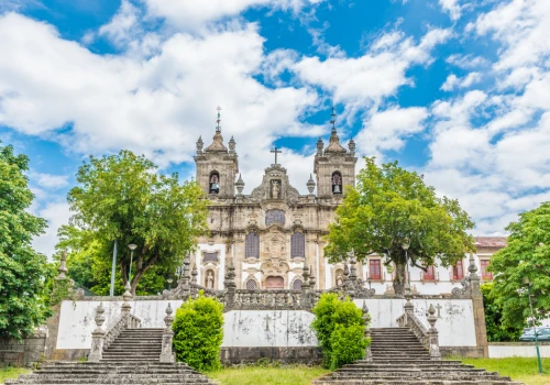 Przedłużony weekend w kolebce Portugalii za 869 PLN 🇵🇹 Loty do Porto i noclegi w Guimaraes 😍