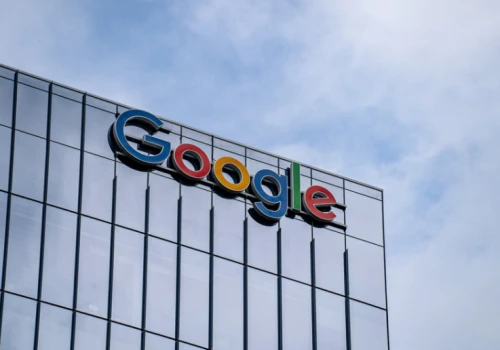 Google odbiera mediom czytelników? Ekspertka ostrzega przed skutkami